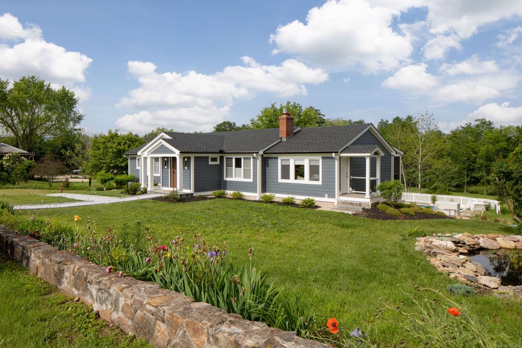 35 Emmons Lane, North Canaan, CT 06018