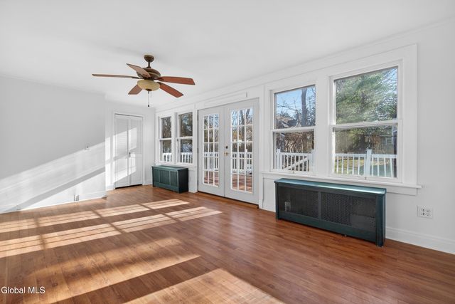 1418 Garner Avenue, Schenectady, NY 12309