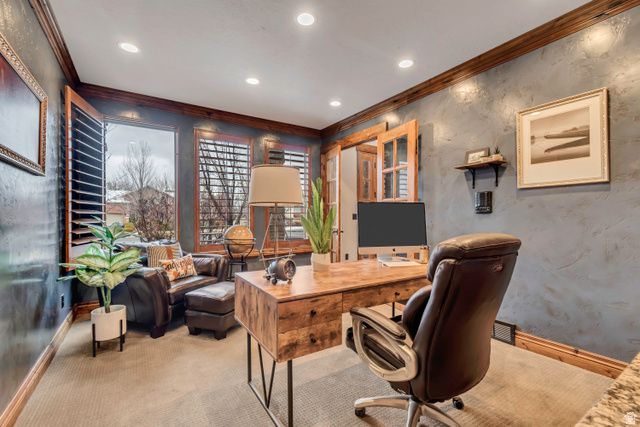 6455 S RAYMOND DR, South Weber, UT 84405