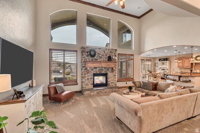 6455 S RAYMOND DR, South Weber, UT 84405