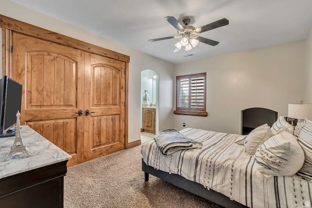 6455 S RAYMOND DR, South Weber, UT 84405