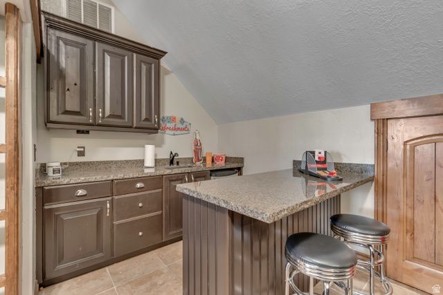 6455 S RAYMOND DR, South Weber, UT 84405