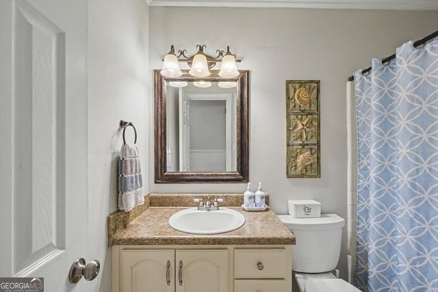 8 Chowning Drive, Savannah, GA 31419