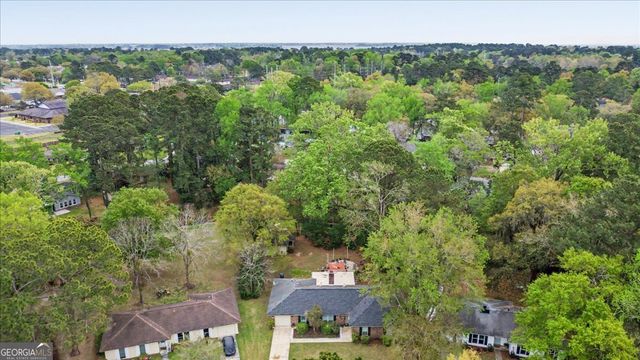 8 Chowning Drive, Savannah, GA 31419