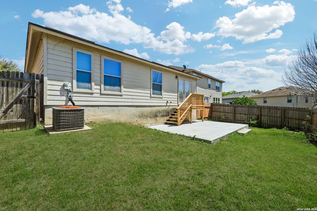 619 Barrow Peak, San Antonio, TX 78251