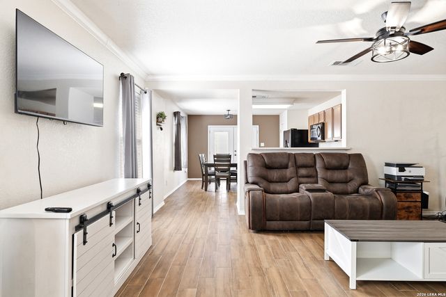 619 Barrow Peak, San Antonio, TX 78251