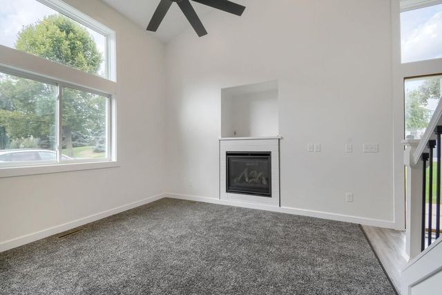 6856 Meadow Grass Lane S, Cottage Grove, MN 55016