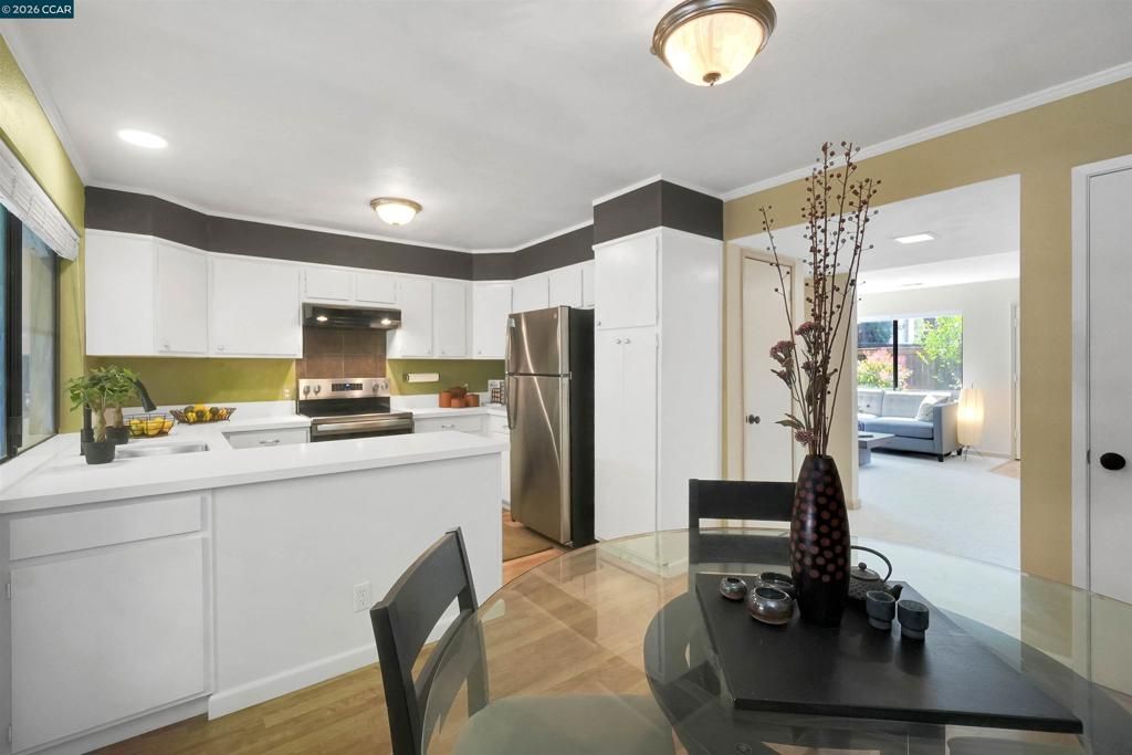 Image 11 of property listing at 1297 Honey Trl, Walnut Creek, CA 94597