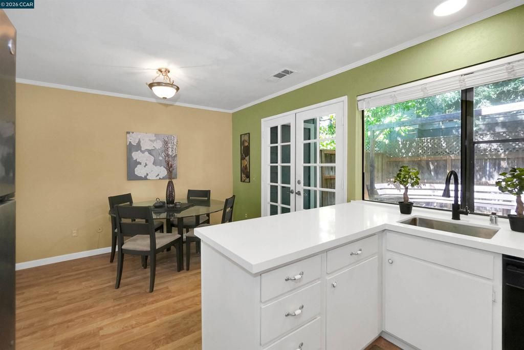 Image 8 of property listing at 1297 Honey Trl, Walnut Creek, CA 94597