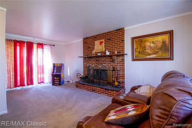 15251 Wildwood Street, Roseville, MI 48066