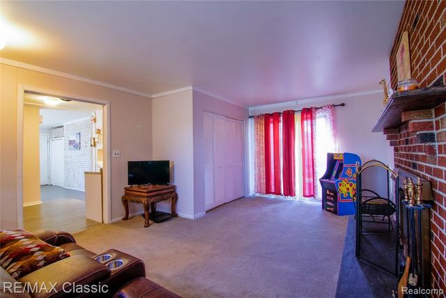 15251 Wildwood Street, Roseville, MI 48066