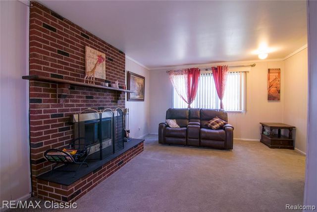 15251 Wildwood Street, Roseville, MI 48066