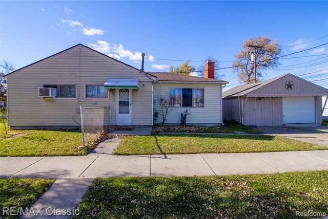 15251 Wildwood Street, Roseville, MI 48066