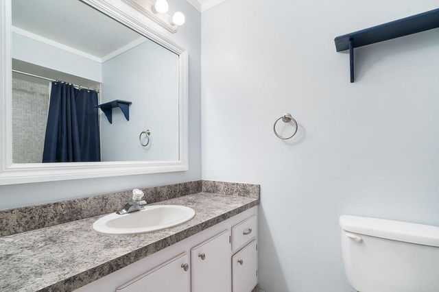 2 Greenway N 210, Royal Palm Beach, FL 33411