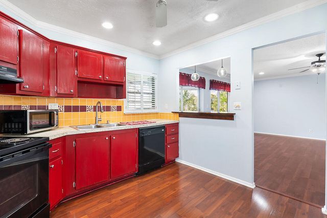 2 Greenway N 210, Royal Palm Beach, FL 33411