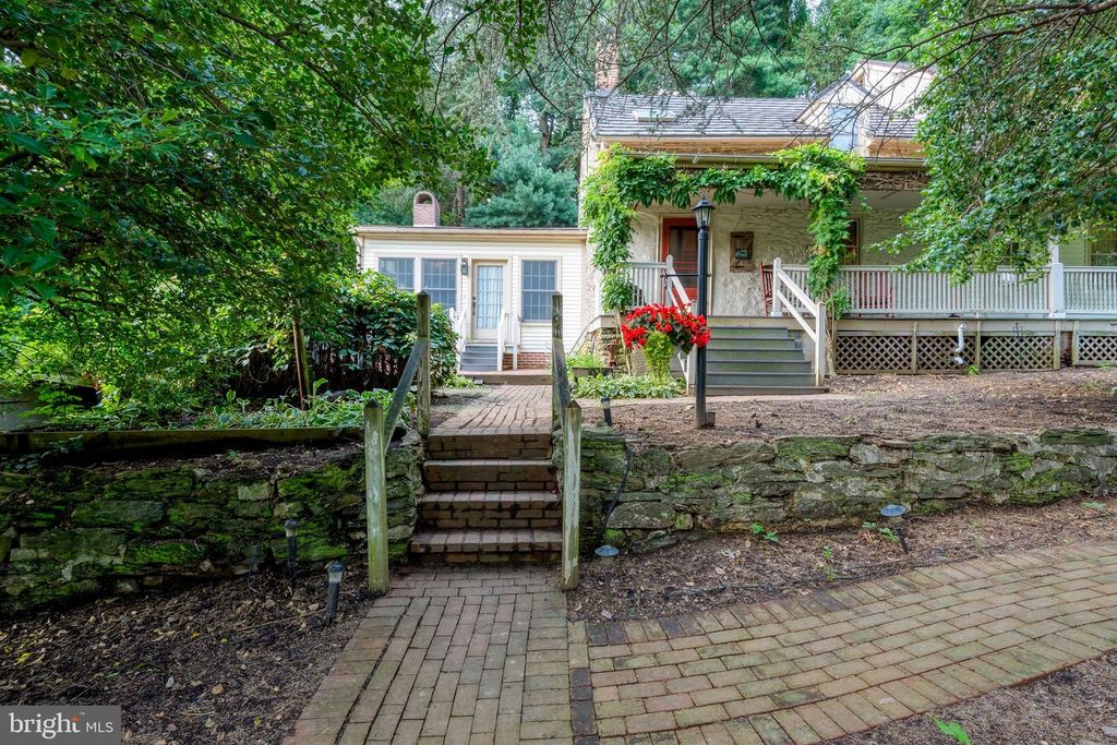 1592 WHITE OAK RD, Strasburg, PA 17579