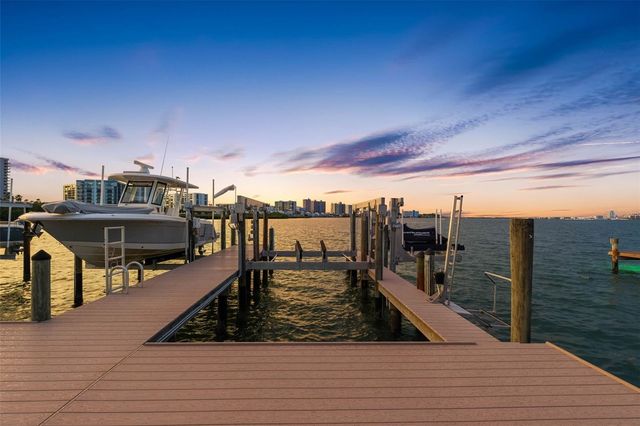 160 MARINA DEL REY COURT, Clearwater, FL 33767