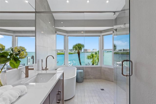 160 MARINA DEL REY COURT, Clearwater, FL 33767