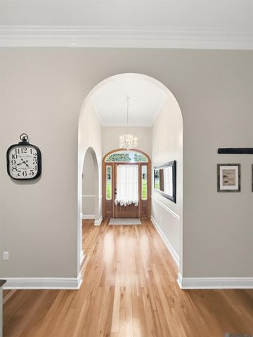 9900 Meadow Ln, Denham Springs, LA 70706