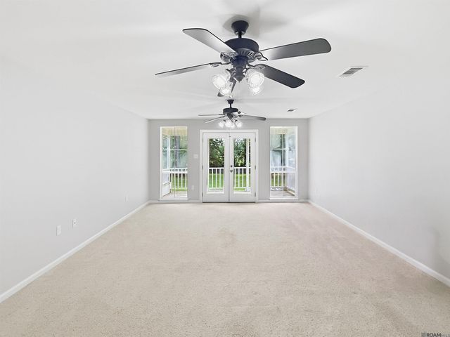 9900 Meadow Ln, Denham Springs, LA 70706
