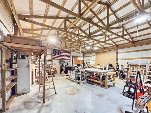 9900 Meadow Ln, Denham Springs, LA 70706