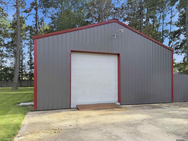 9900 Meadow Ln, Denham Springs, LA 70706