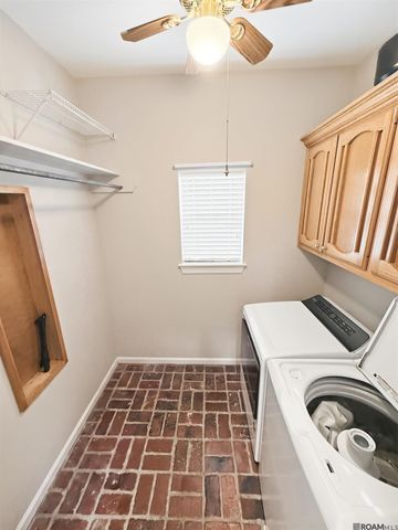 9900 Meadow Ln, Denham Springs, LA 70706