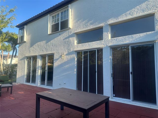 15705 NW 10th Street, Pembroke Pines, FL 33028