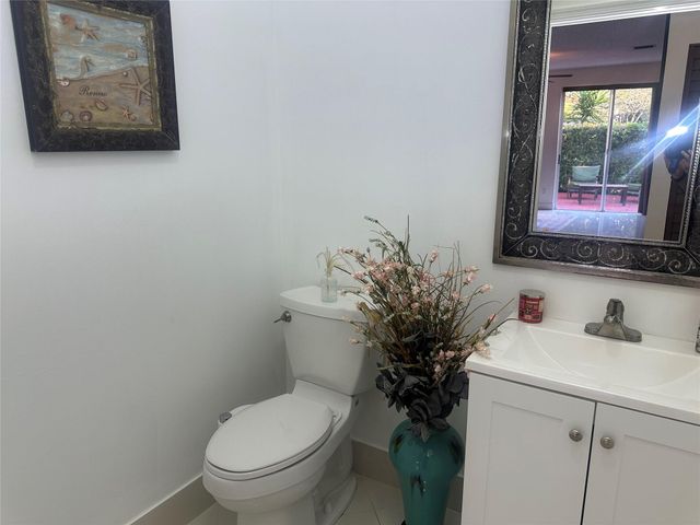 15705 NW 10th Street, Pembroke Pines, FL 33028