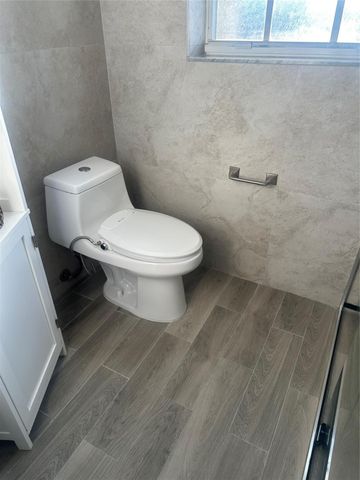 15705 NW 10th Street, Pembroke Pines, FL 33028