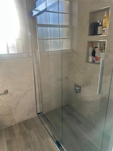 15705 NW 10th Street, Pembroke Pines, FL 33028