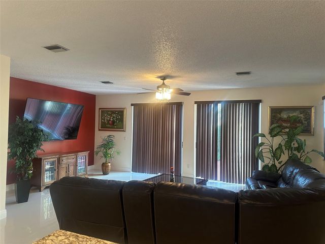15705 NW 10th Street, Pembroke Pines, FL 33028