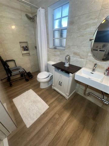 15705 NW 10th Street, Pembroke Pines, FL 33028