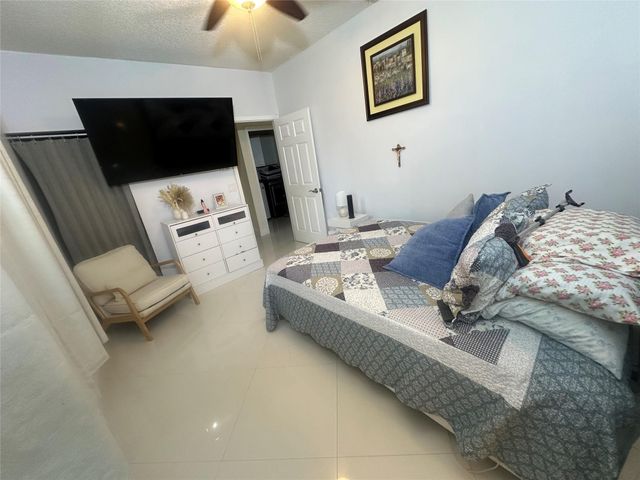 15705 NW 10th Street, Pembroke Pines, FL 33028