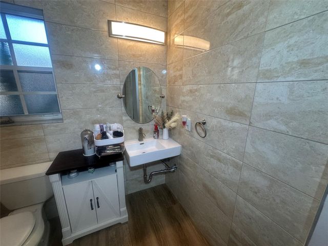 15705 NW 10th Street, Pembroke Pines, FL 33028