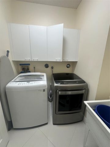 15705 NW 10th Street, Pembroke Pines, FL 33028