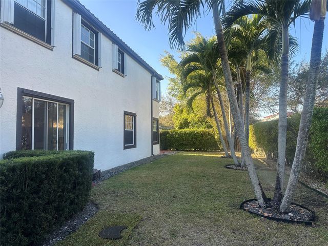 15705 NW 10th Street, Pembroke Pines, FL 33028