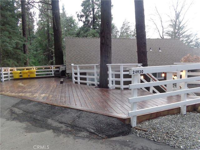 24930 Knoll Cir, Crestline, CA 92325