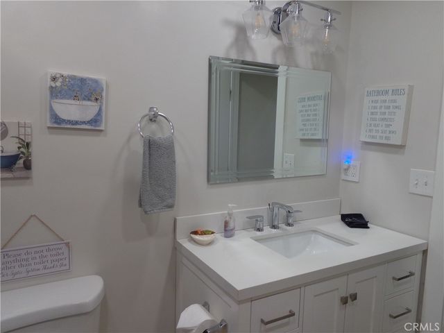 24930 Knoll Cir, Crestline, CA 92325