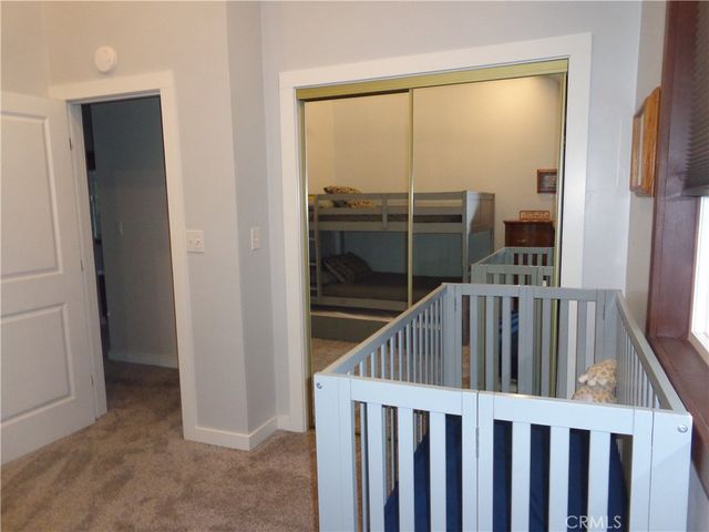 24930 Knoll Cir, Crestline, CA 92325