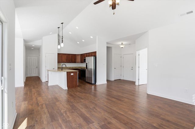 13905 Rue Royale Lane 48, Mccordsville, IN 46055