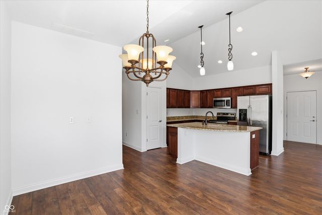 13905 Rue Royale Lane 48, Mccordsville, IN 46055