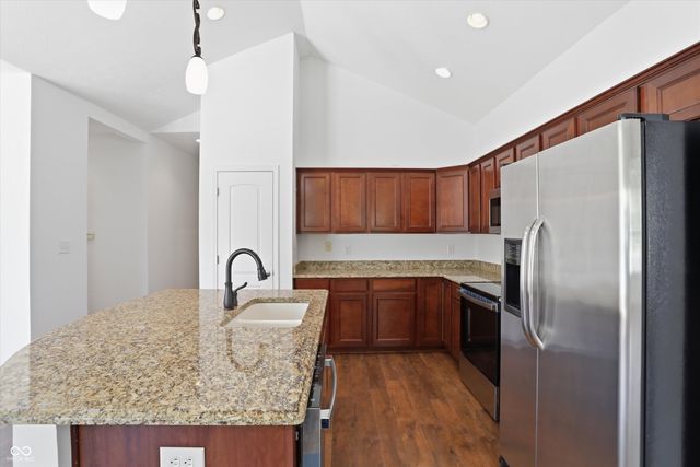 13905 Rue Royale Lane 48, Mccordsville, IN 46055