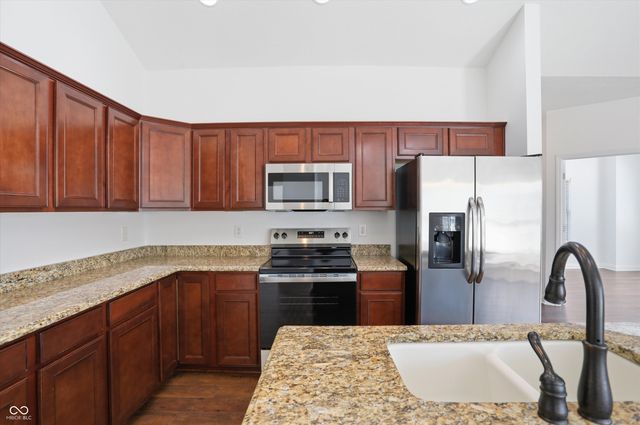13905 Rue Royale Lane 48, Mccordsville, IN 46055