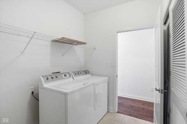13905 Rue Royale Lane 48, Mccordsville, IN 46055