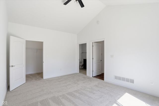 13905 Rue Royale Lane 48, Mccordsville, IN 46055