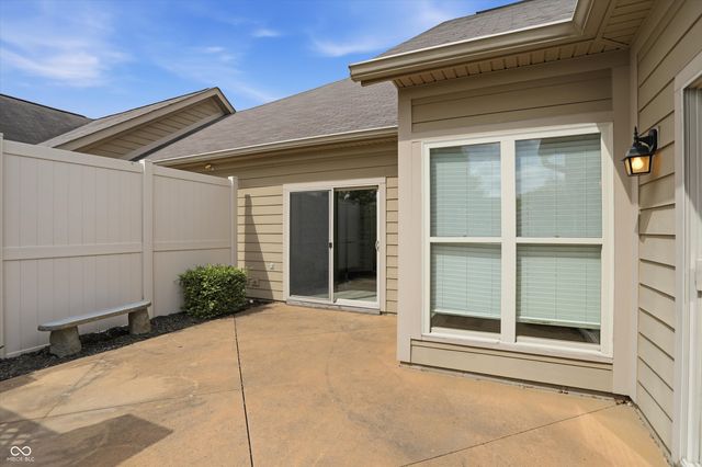 13905 Rue Royale Lane 48, Mccordsville, IN 46055