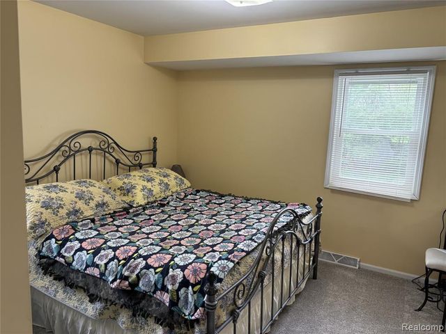 5407 Newcastle Drive, Kentwood, MI 49508