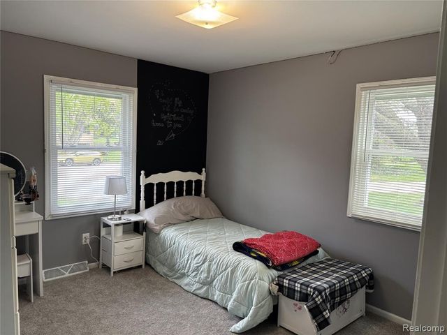 5407 Newcastle Drive, Kentwood, MI 49508