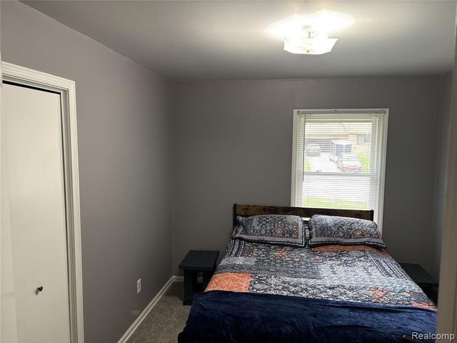 5407 Newcastle Drive, Kentwood, MI 49508